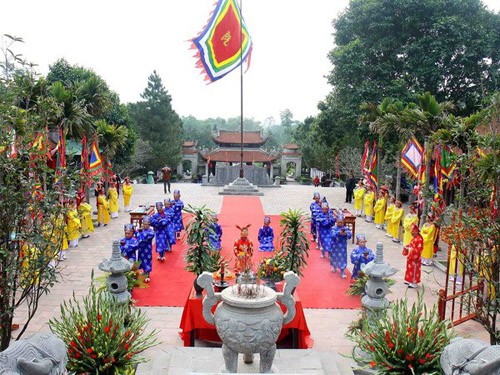 National Hero Tran Hung Dao’s 716th death anniversary solemnly celebrated - ảnh 1